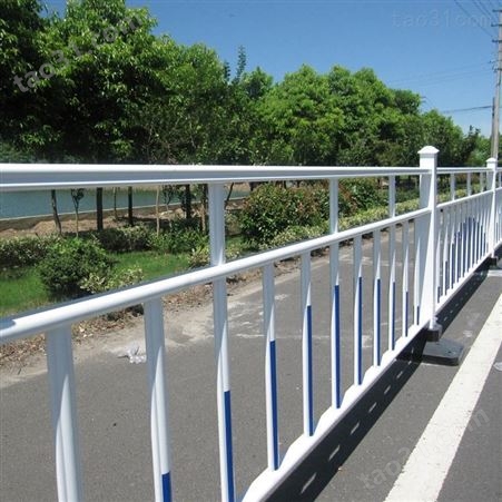 京式道路施工护栏 市政交通道路护栏 道路篱笆 护栏栅栏