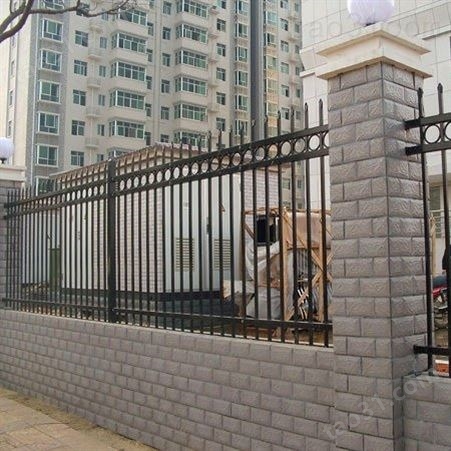 黑色白色蓝白相间锌钢铸铁护栏围墙围栏1.5米高锌钢护栏厂家定制