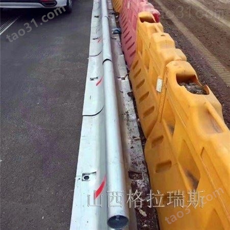 浙江高速SB级双横梁防撞护栏 预应力单横梁护栏
