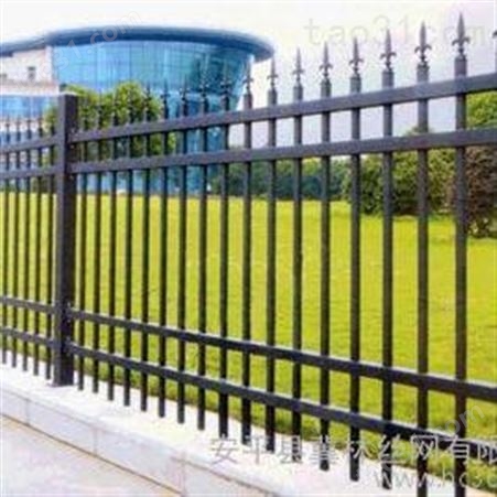 冀林加工生产 商丘锌钢护栏 锌钢公路护栏 围墙锌钢护栏 护栏锌钢