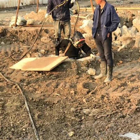 湘潭水下切割钢管桩钢围堰 过河管道施工 本地公司 日夜服务